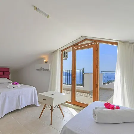 Danlin Vila Kalkan